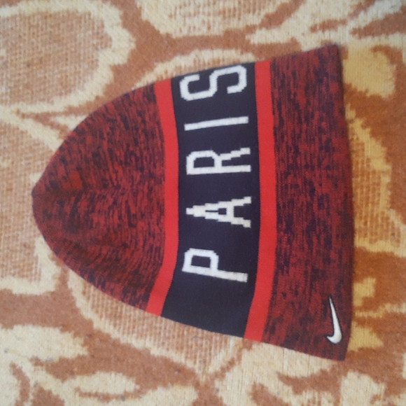 Nike Paris St-Germain Reversible Toque - Picture 7 of 14